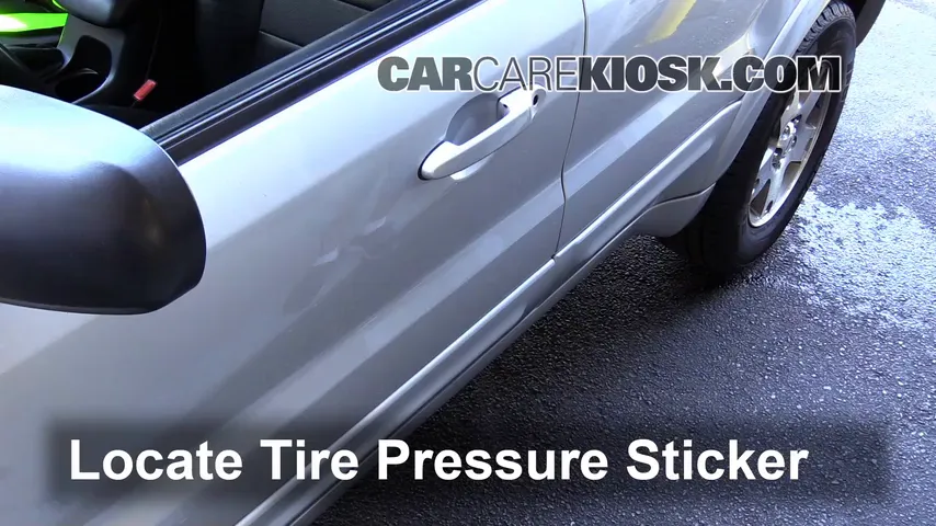 2005 Ford Escape Limited 3.0L V6 Tires & Wheels Check Tire Pressure